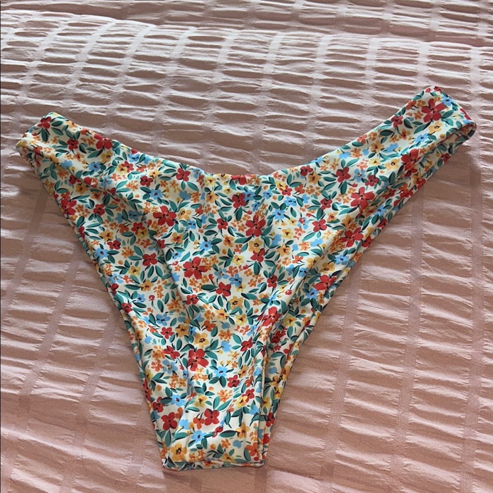 Floral Woman’s Bottoms